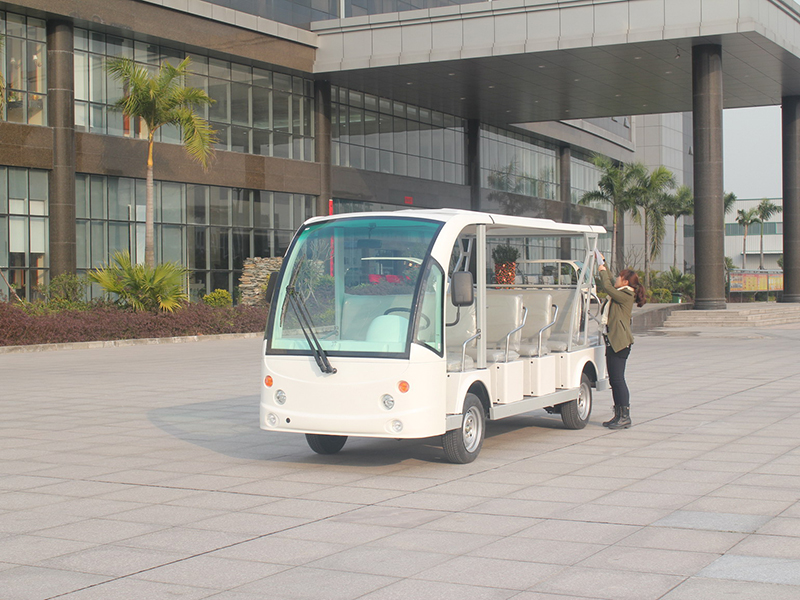 如何維護保養電動觀光車的電池